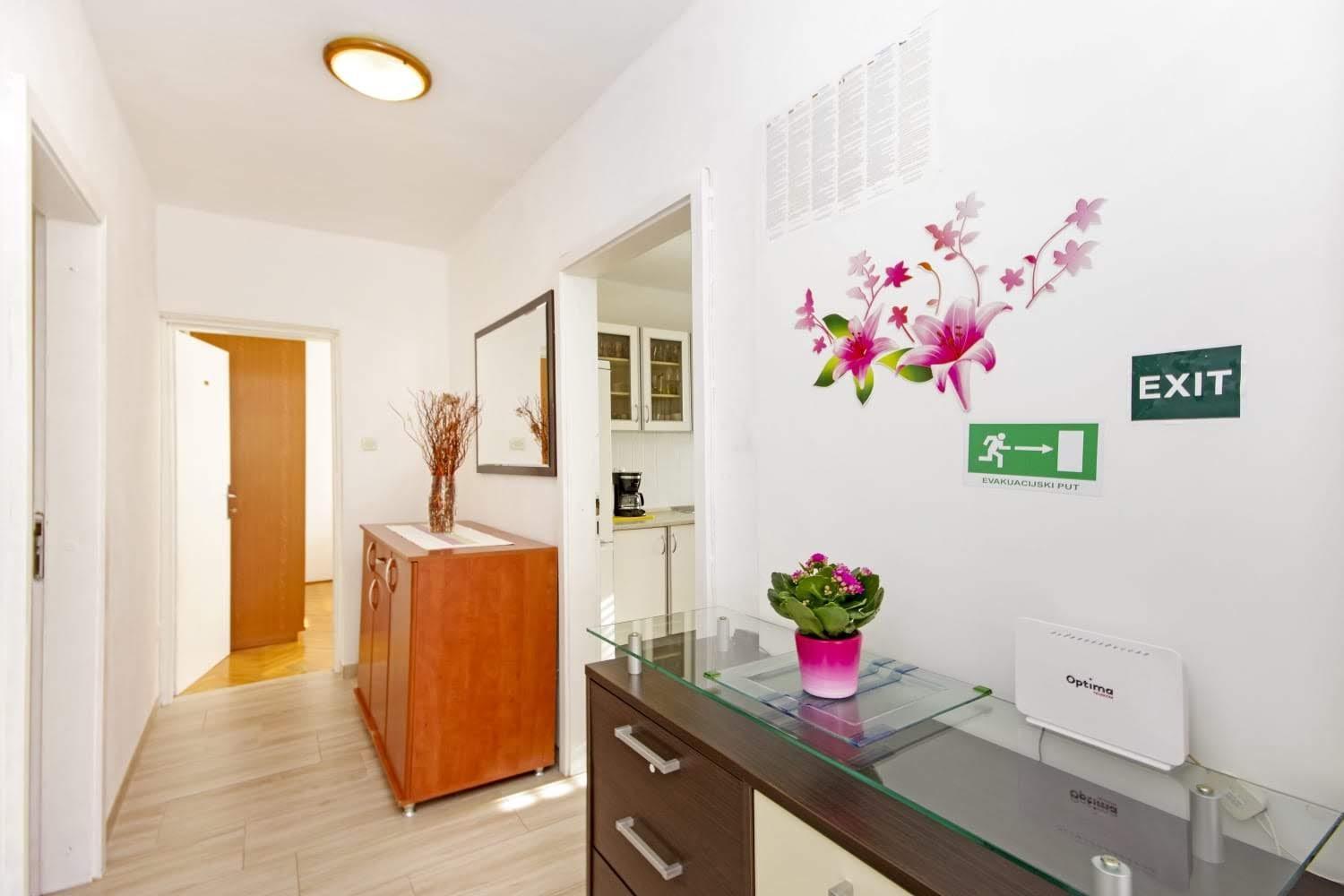 Apartman Makarska Eksteriør billede